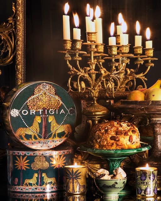 Panettone Mandarin - Veneziana in Green Tin