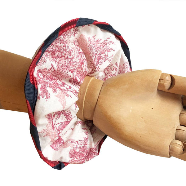 Scrunchie - Duchess of Chantilly Red
