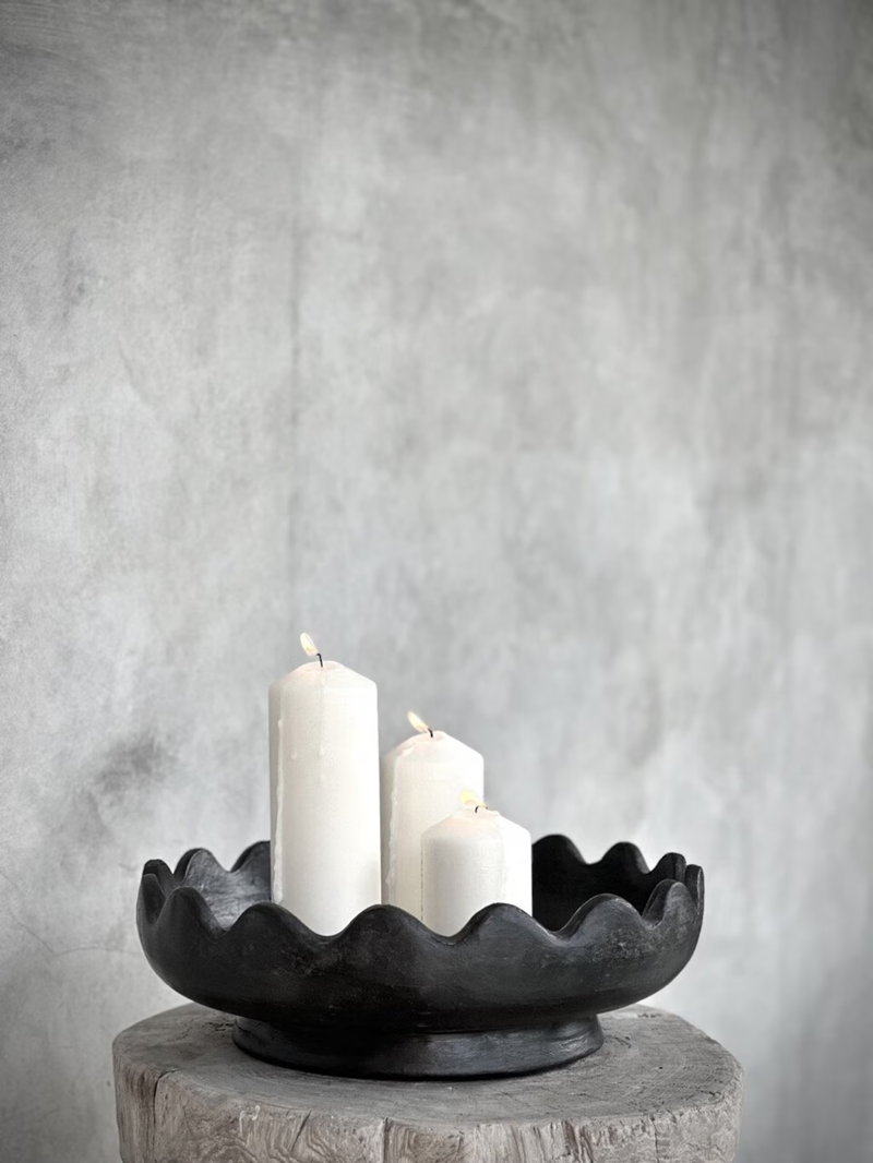 Bowl with Scallop Edge - Black