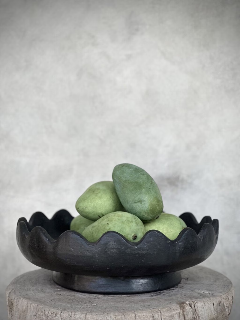 Bowl with Scallop Edge - Black
