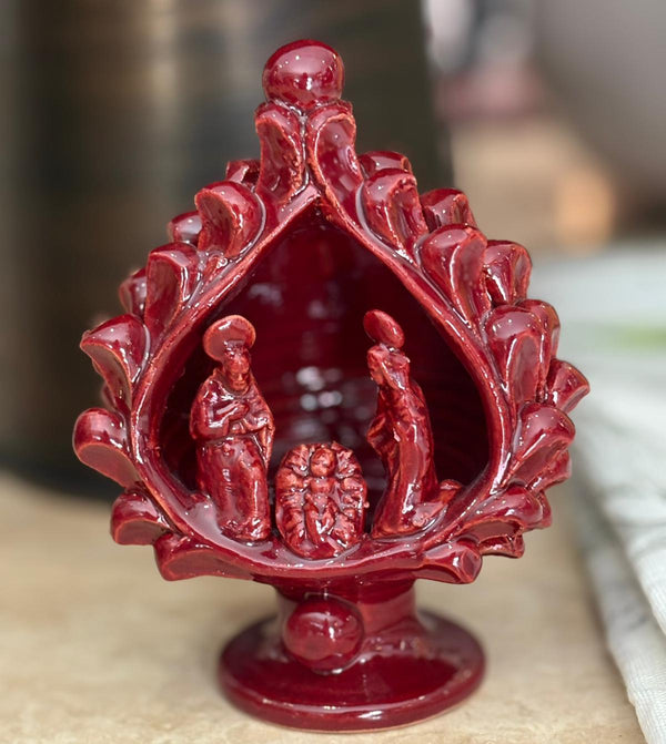 Crib - Pine Cone in Ceramic