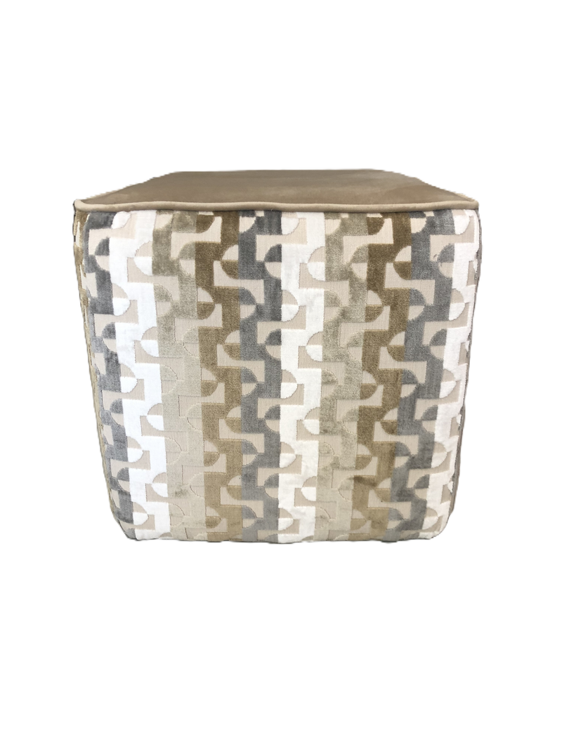 Pouf in Beige - Zartera Collection