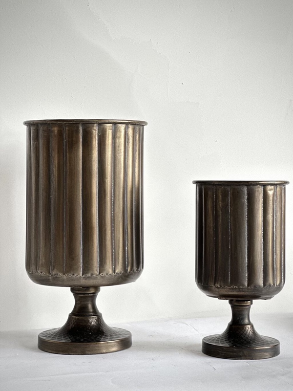 Vase pair - metal (Set of 2)