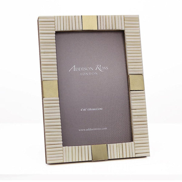 Photo frame on Wood. 4x6 Cream Stripe with Gold.