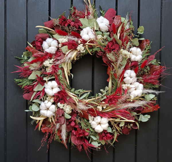Handmade Wreaths using Natural & organic Flowers & Vegetation