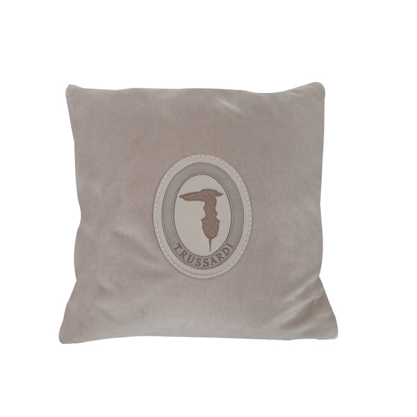 Trussardi Casa: Cushion in Quartz Grey with Trussardi Leather Logo 40x40