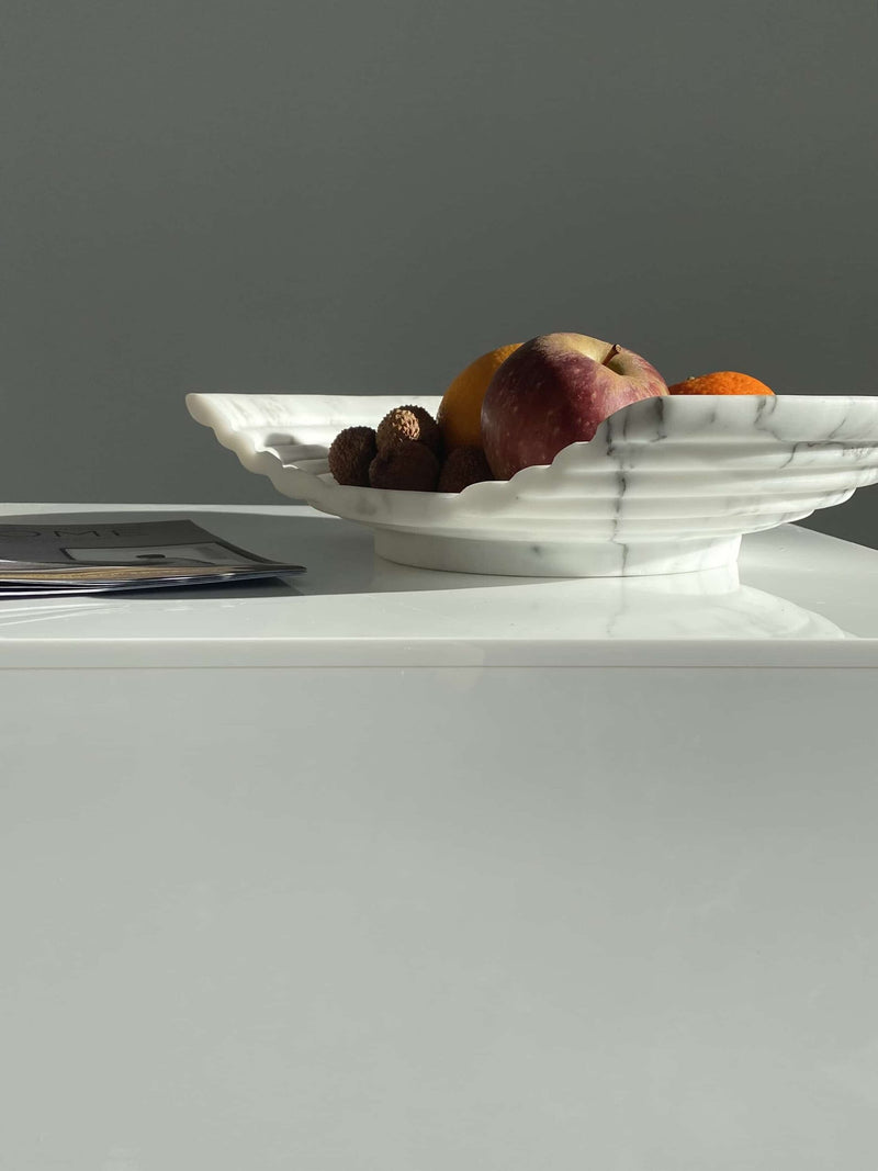 Centerpiece in Satin Arabescato Marble (Small Wave Tray)